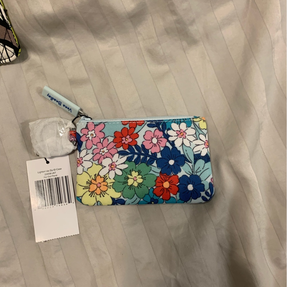 Vera Bradley Lighten Up Zip ID Case